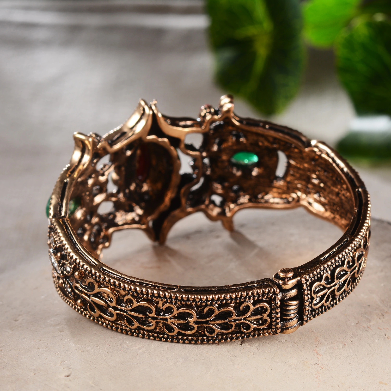 Gold-plated and diamond ladies bracelet