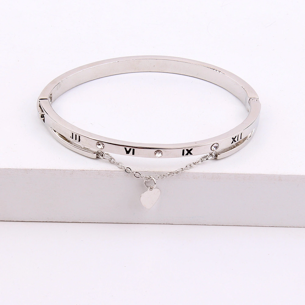 Tassel peach heart bracelet