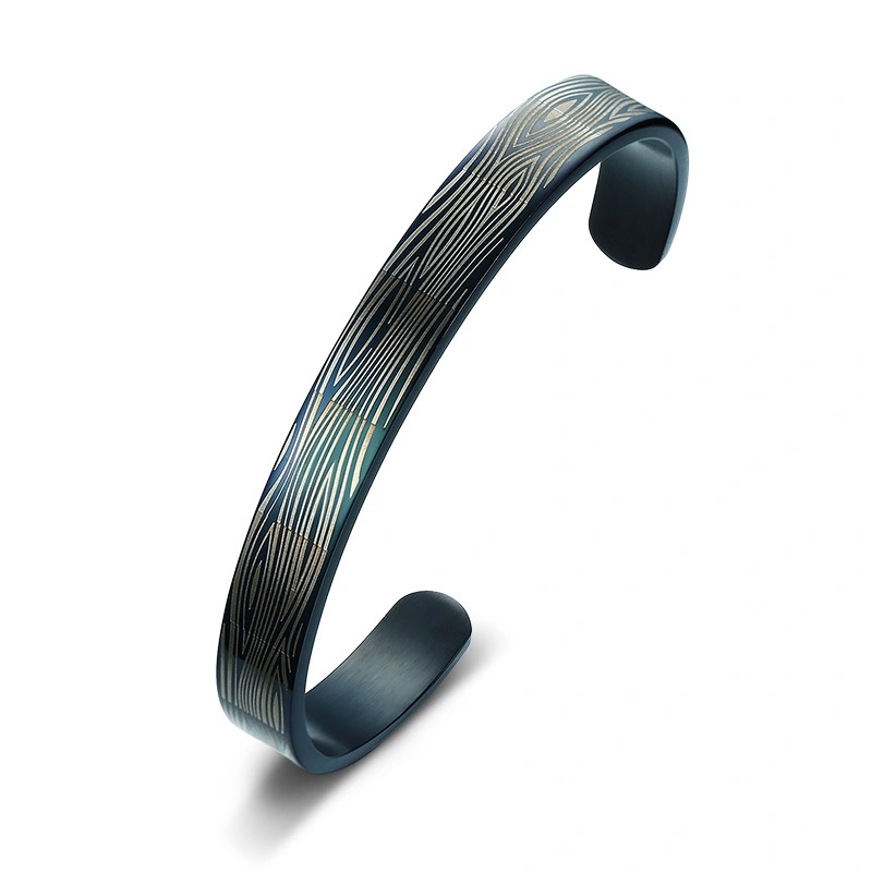 Stainless steel striped bracelet