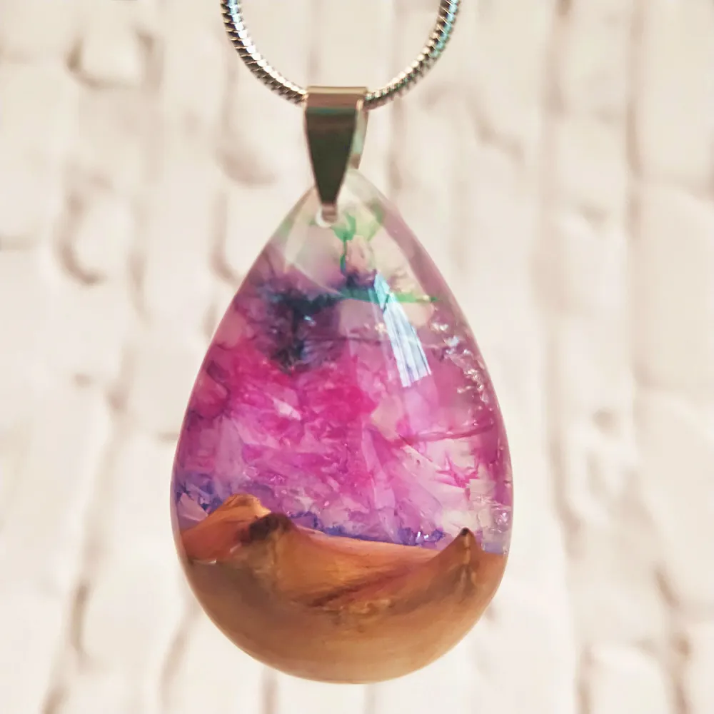 Jade resin wood pendant necklace