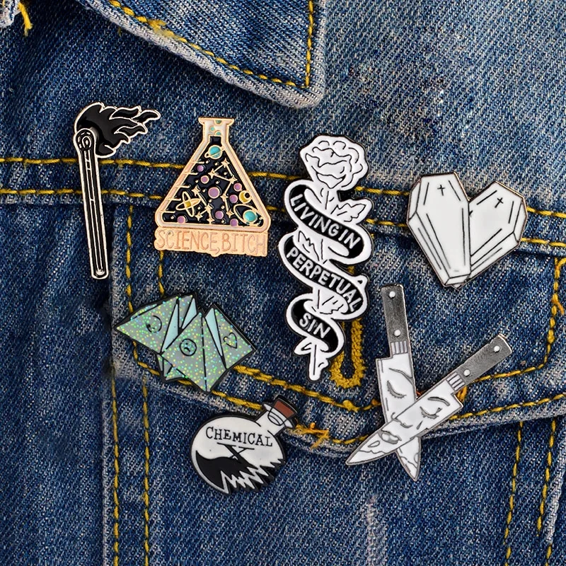 Denim badge collar accessories