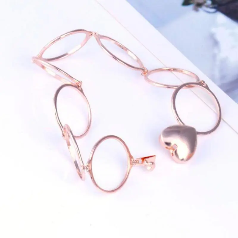 Telescopic ring into bracelet