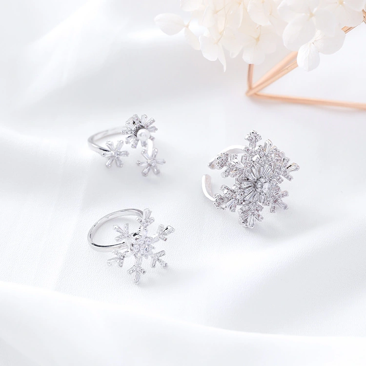 Snowflake ring