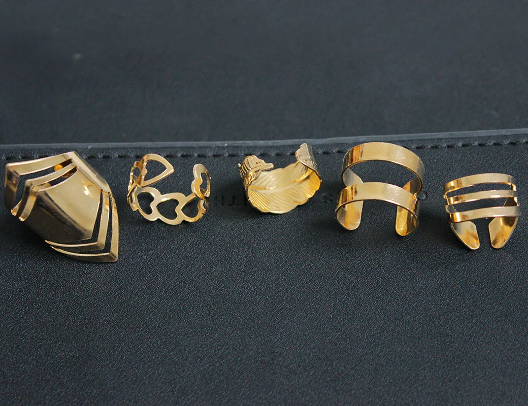 Five-piece openwork alloy ring
