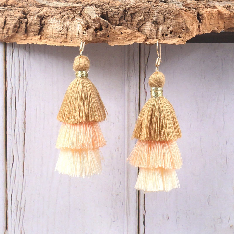 Wool stitching tassel earrings