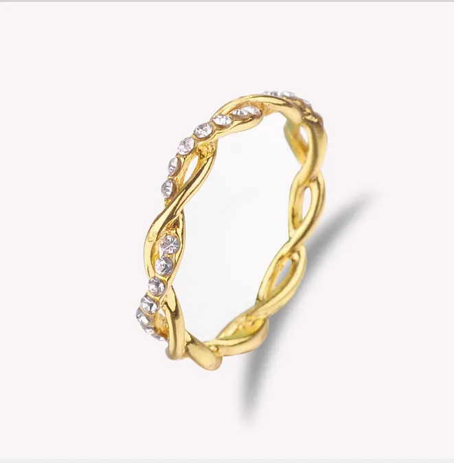 Popular diamond-studded cross twist ring