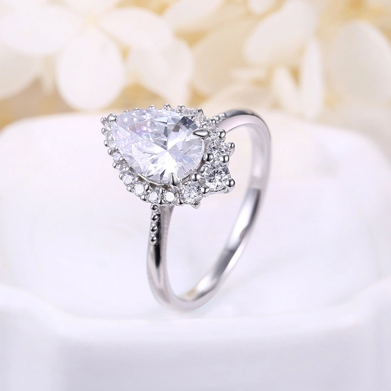 Water drop zircon ring