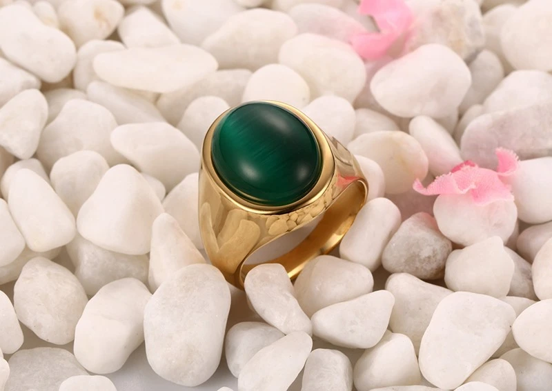 Green opal gold ring