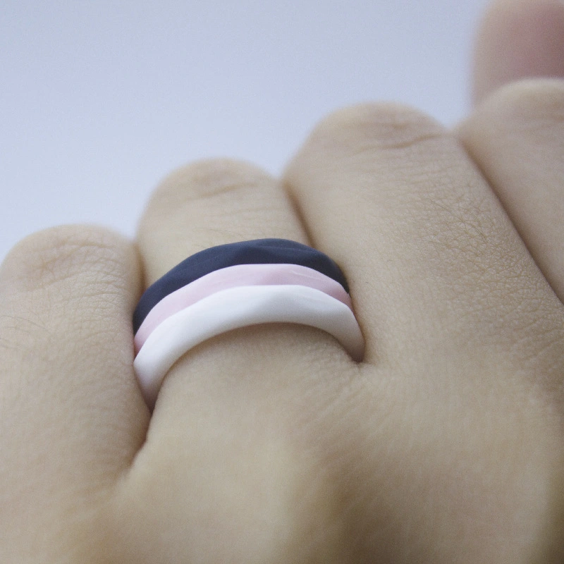 Geometric 3mm diamond pattern female tail ring