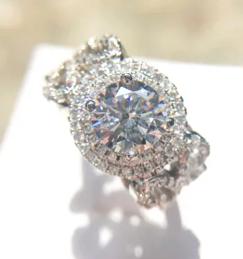 Micro-inlaid diamond luxury European and American couples set ring wedding engagement ring fashion temperament zircon engagement ring