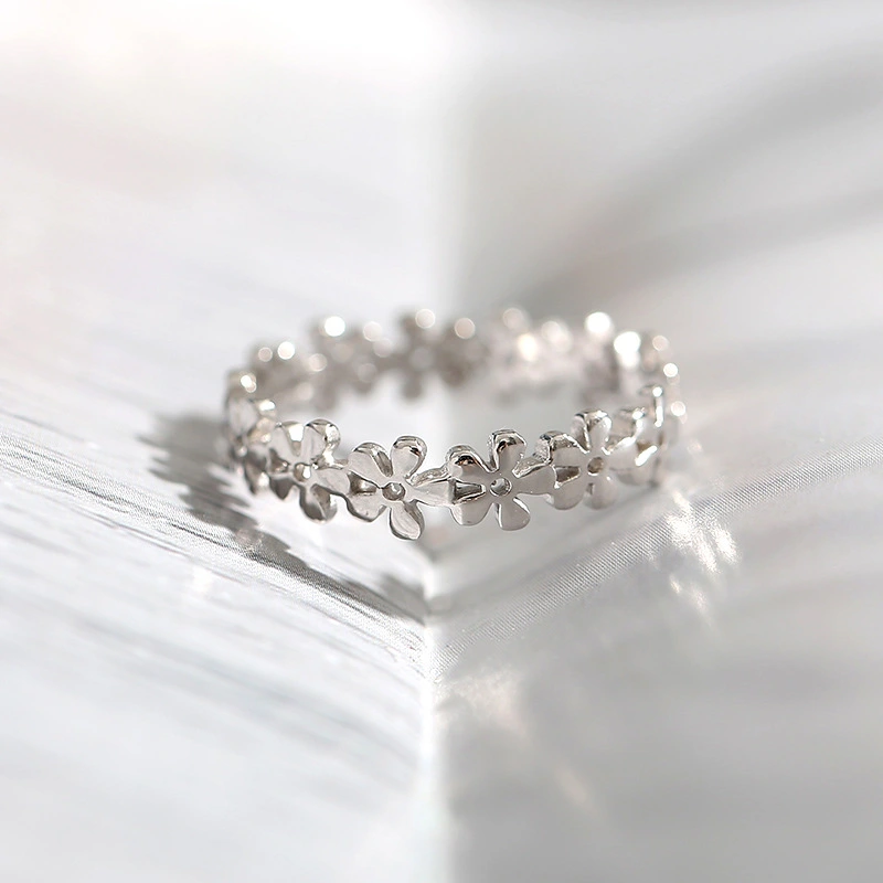 Lovely quality flower hollow plain silver ring