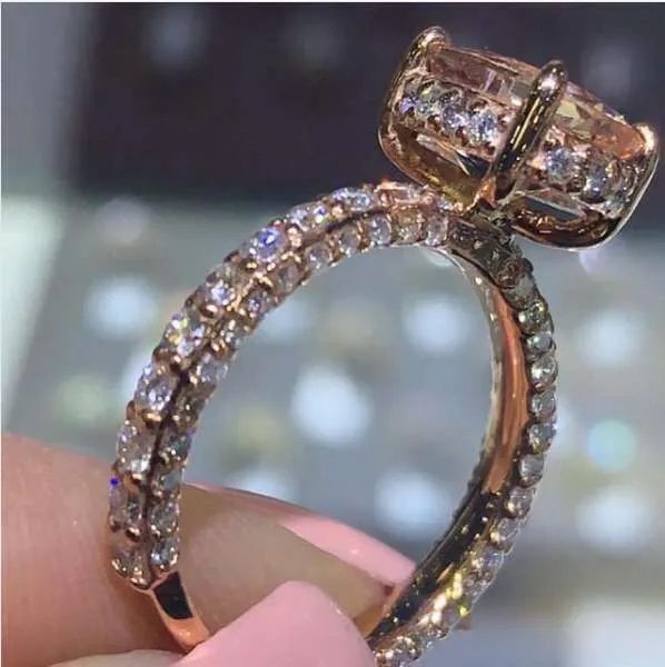 Cross-border exclusive handicraft supply AliExpress best selling high quality inlaid super-flash zircon Platinum trend ring