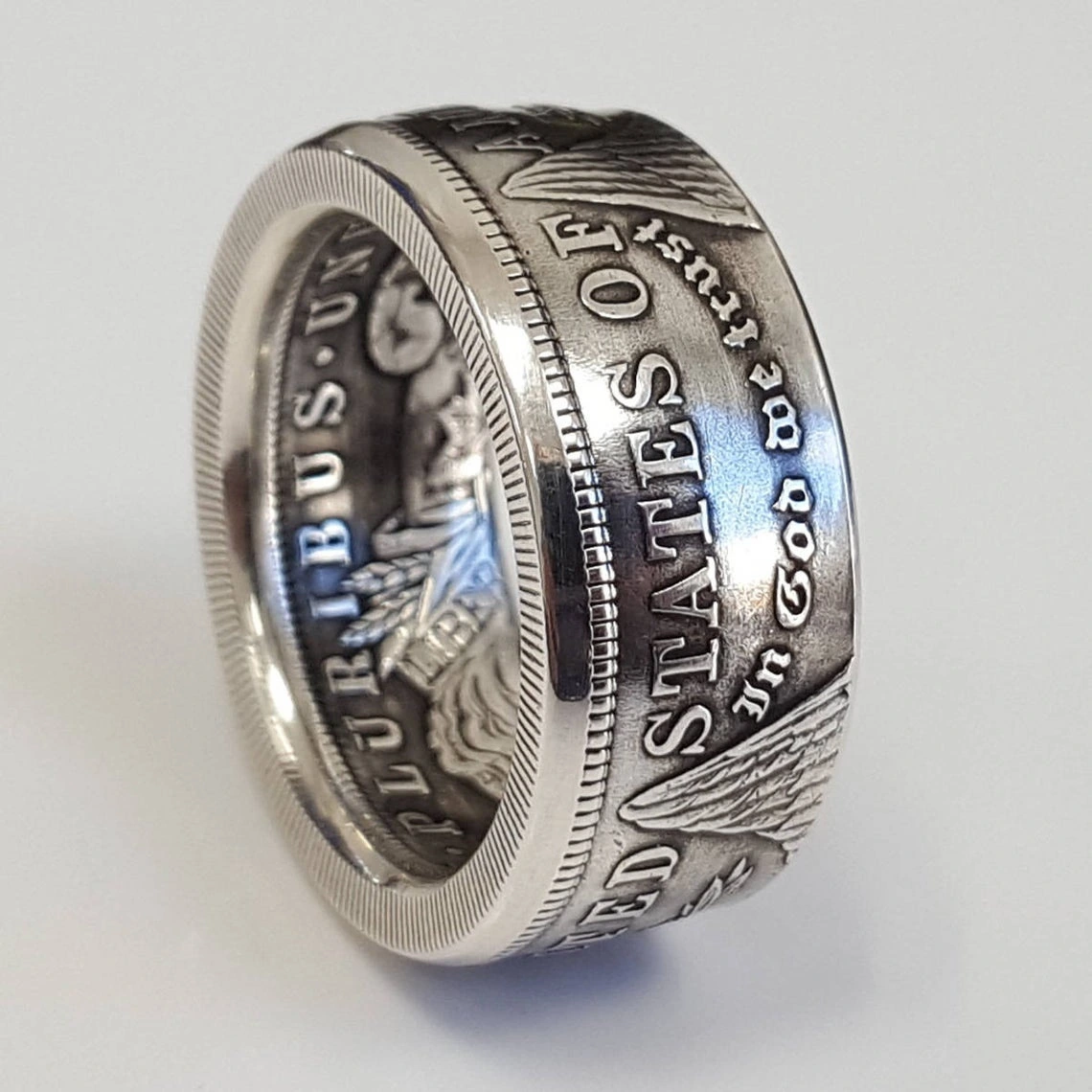 Numerical letter alloy ring