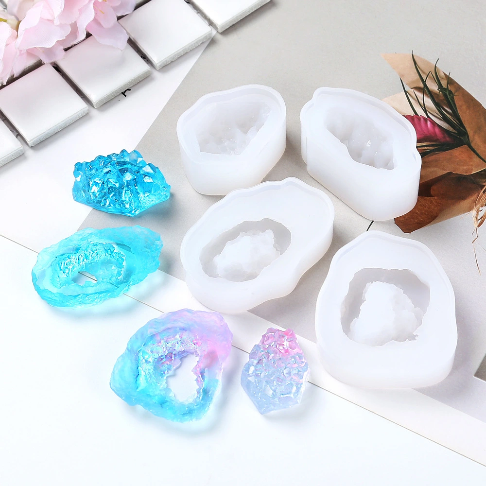 DIY Crystal Epoxy Jewelry Mould