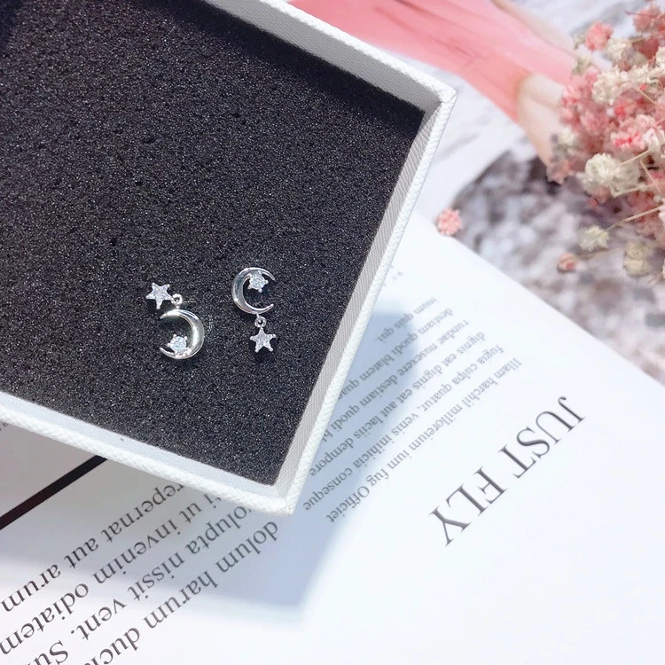 Asymmetrical star moon earring