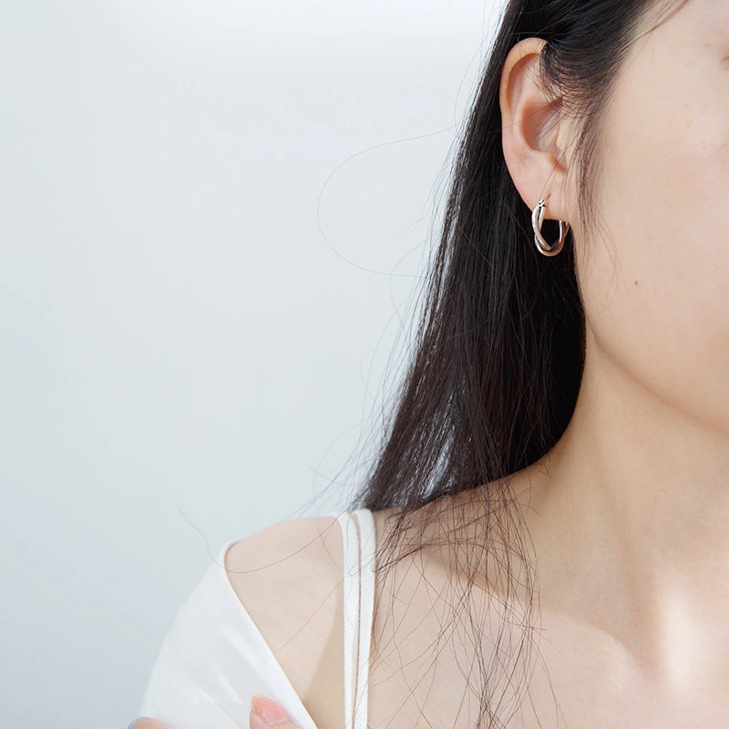 Hemp flower ear ring