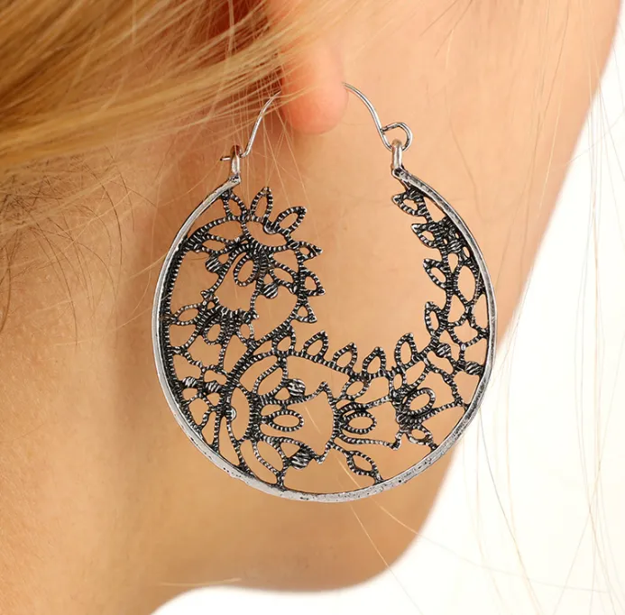 Bijoux Floral Cut Earrings