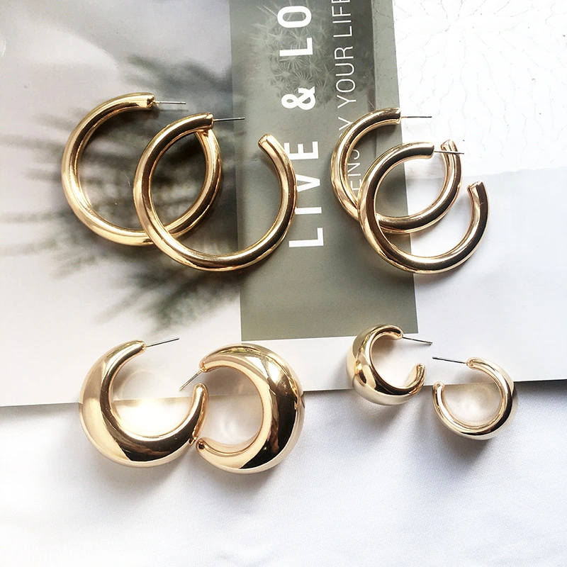 Large C-shaped circle wild earrings