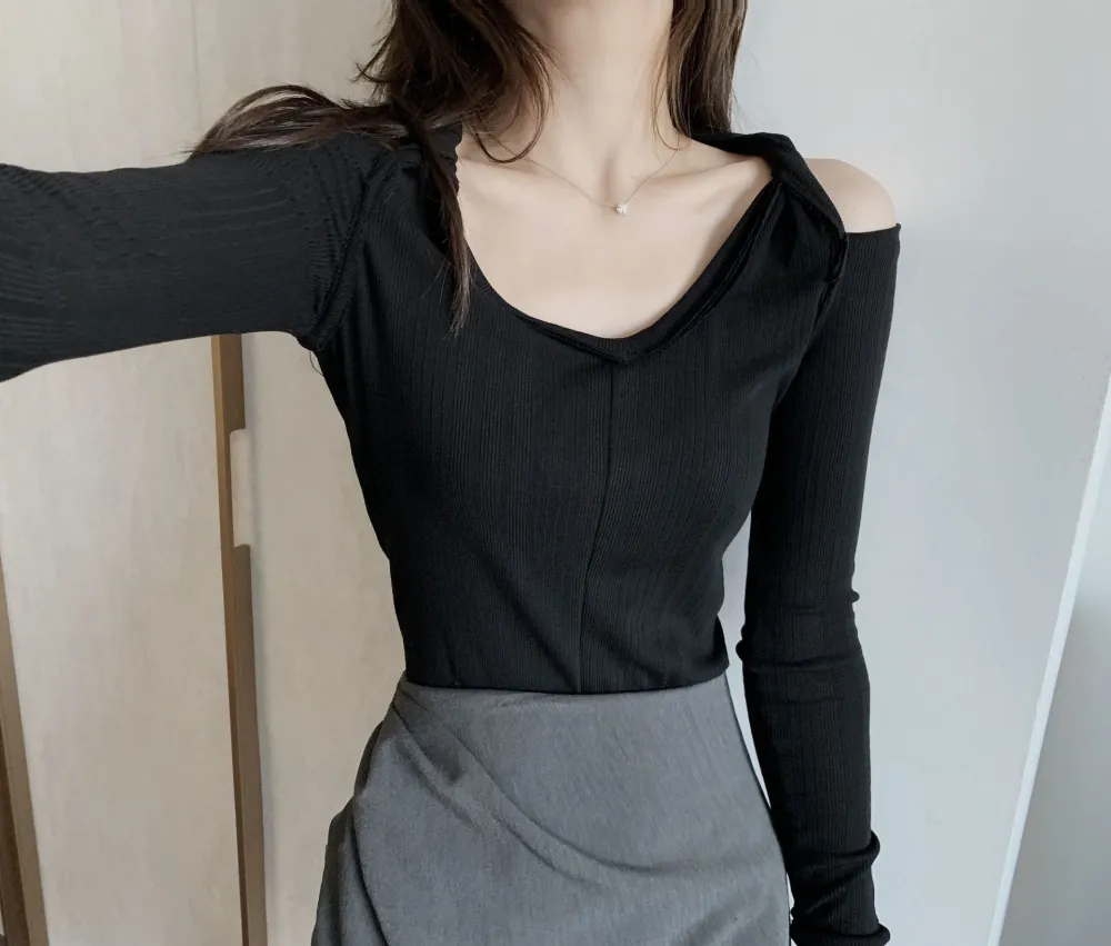 Off-the-shoulder long sleeve bottoming