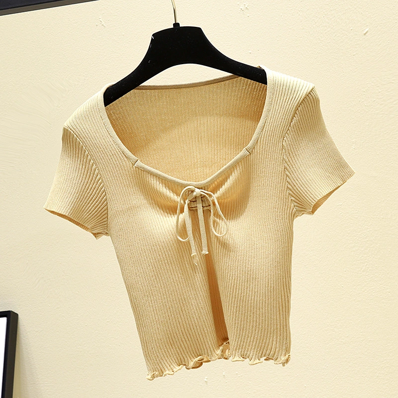 Solid color knitted top