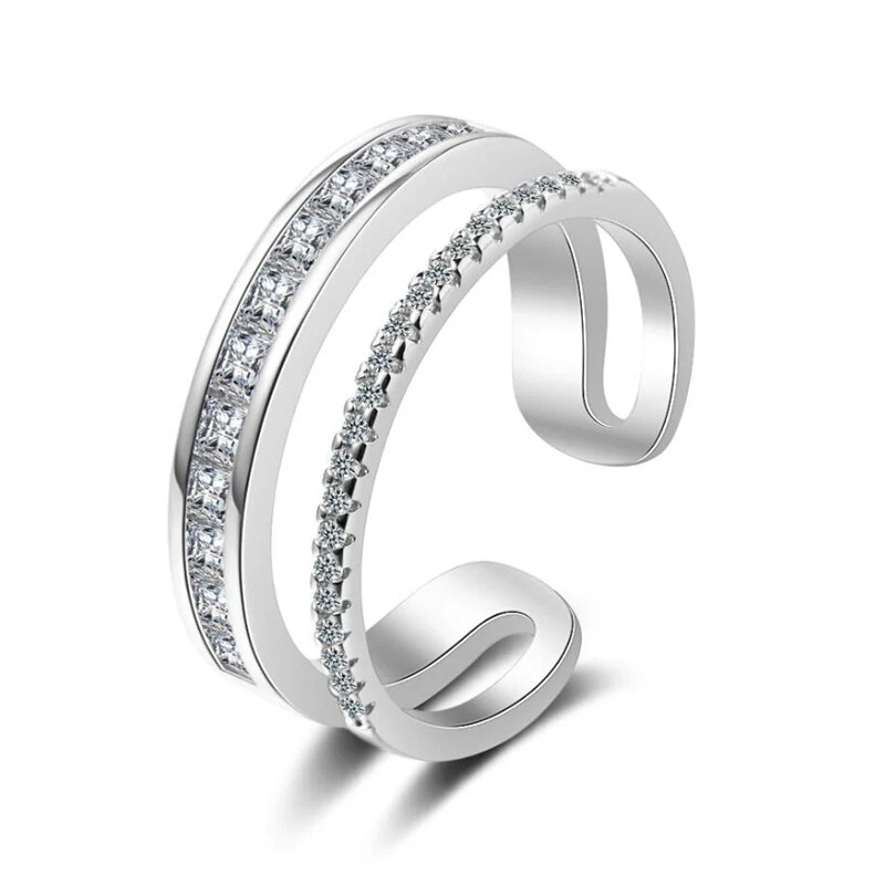 Simple adjustable ring with zirconium diamonds