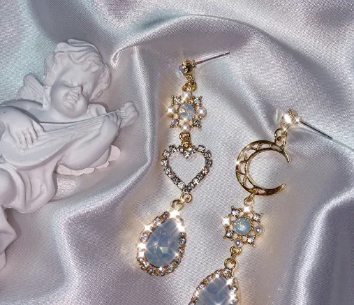High sense of long French palace earrings ear clips