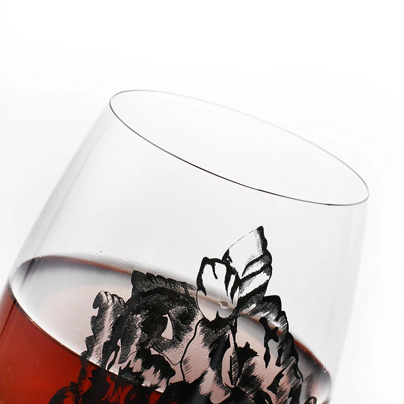 Crystal Skulls red wine glass