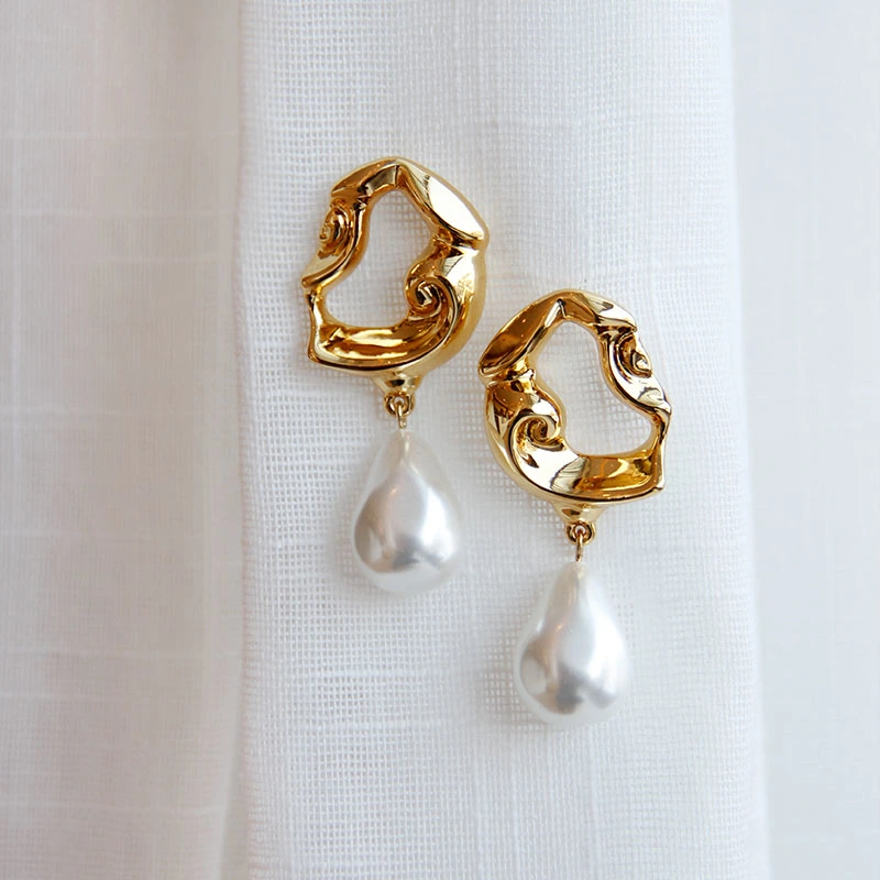 Irregular Baroque Pearl Stud Earrings