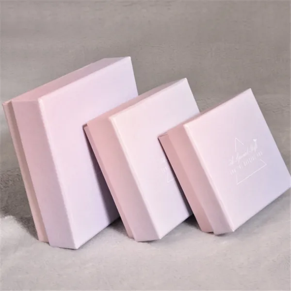 Gradient world cover tray
