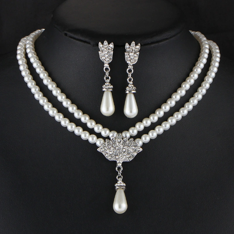 Diamond Short Clavicle Neck Necklace Set