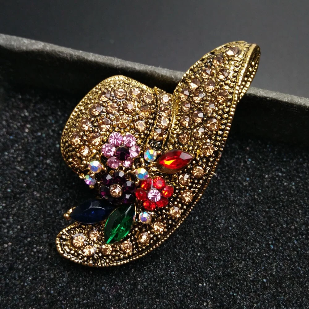 Antique gold brooch with diamond sun hat