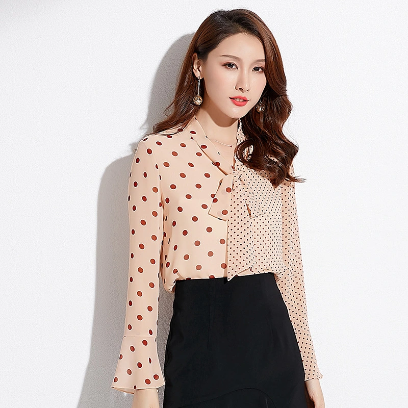 Large and small sleeve chiffon shirt with large and small horn sleeve design