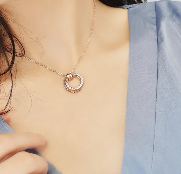 Korean version of the temperament simple wild circle flash drill earrings personalized diamond hollow ring earrings with the necklace