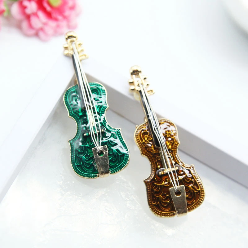 Sex wild violin brooch