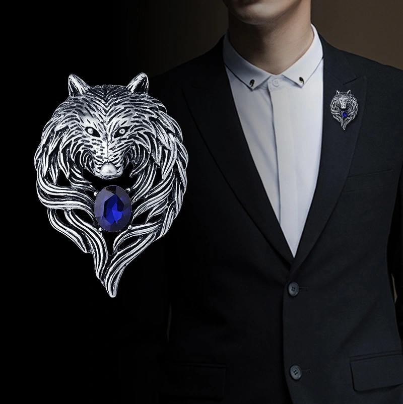 Retro Domineering Wolf Brooch Male Personality