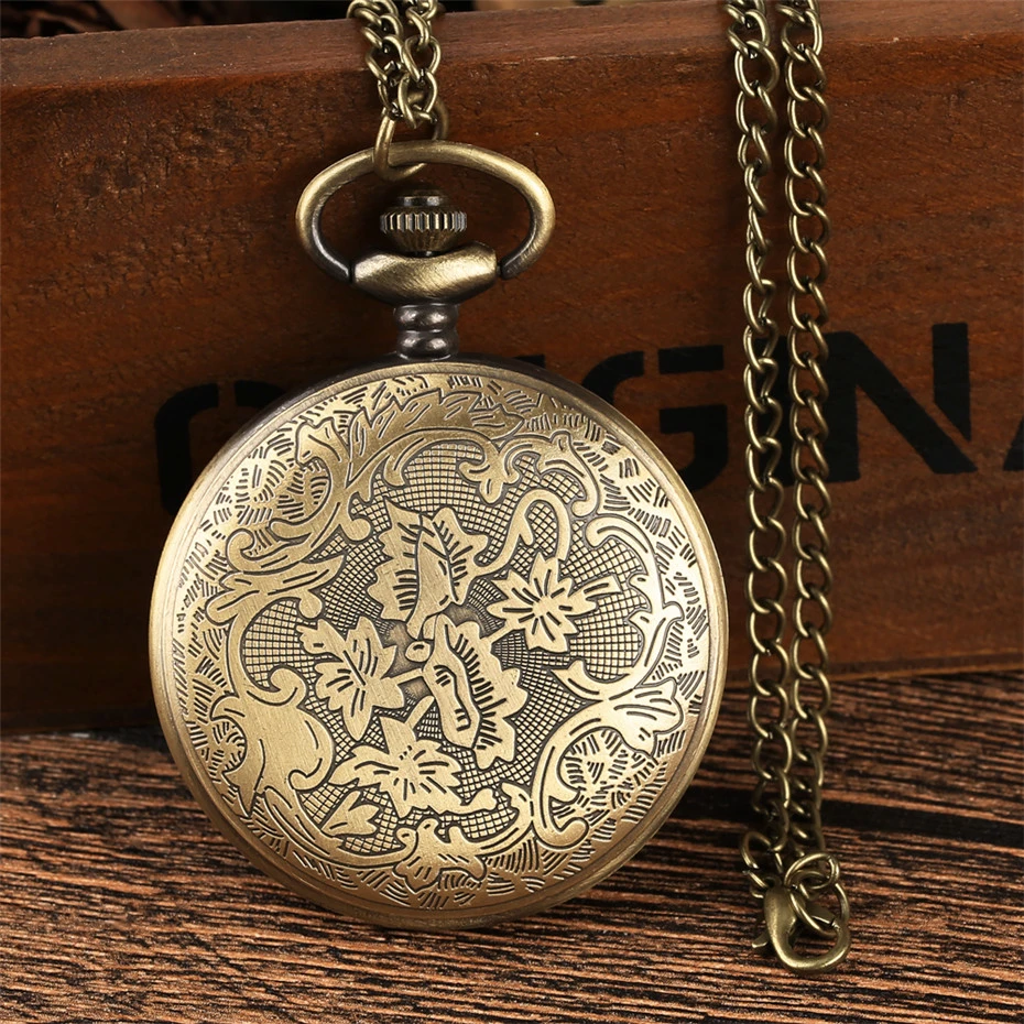 Octopus quartz watch