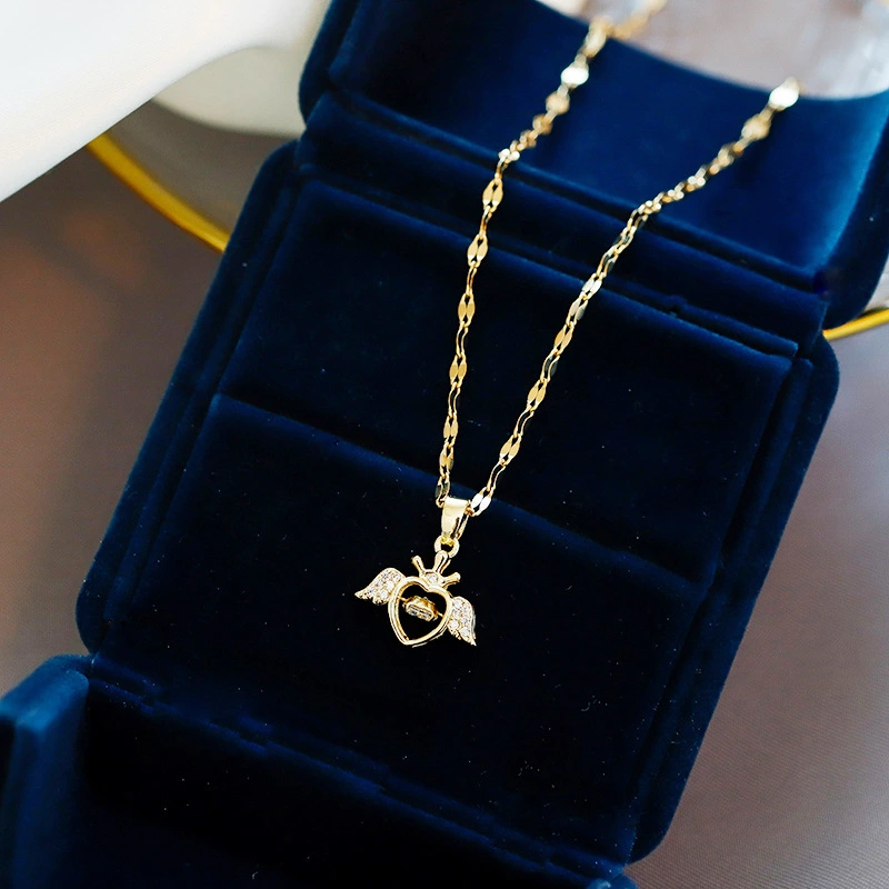 Simple and versatile clavicle chain
