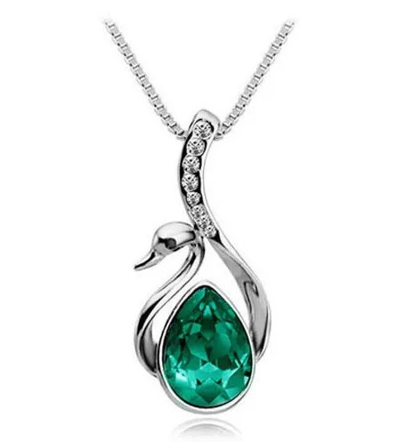 Short diamond drop crystal necklace - beautiful swan