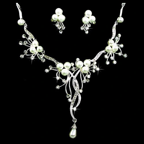 Simple flower pearl set chain