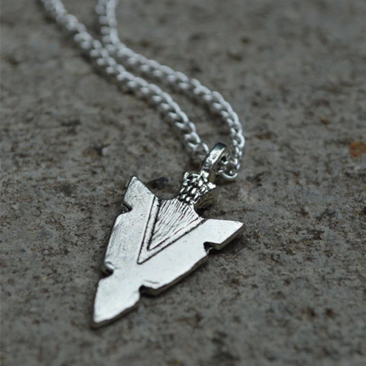 Arrow pendant