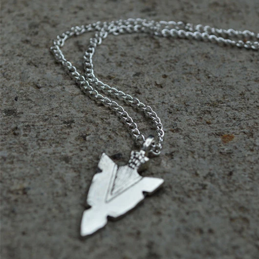 Arrow pendant