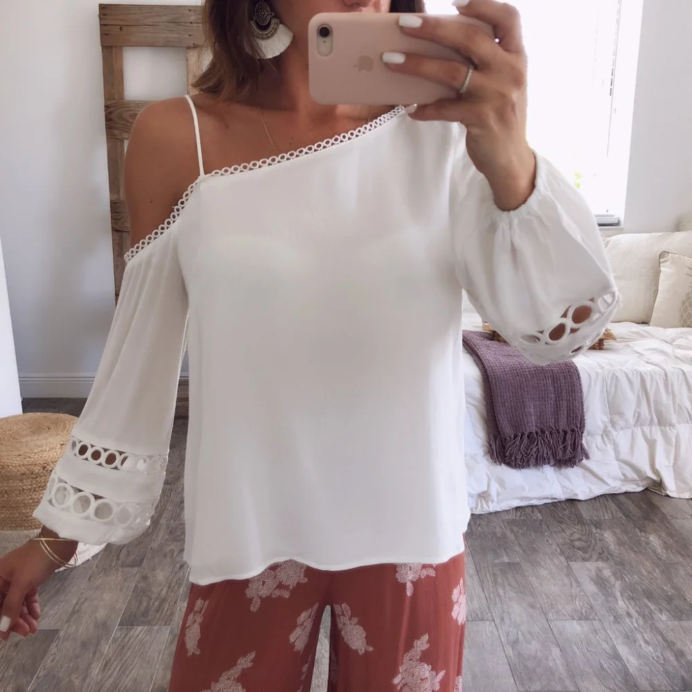 Lace stitching top