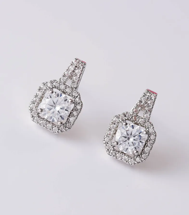 Square diamond women's earrings earrings