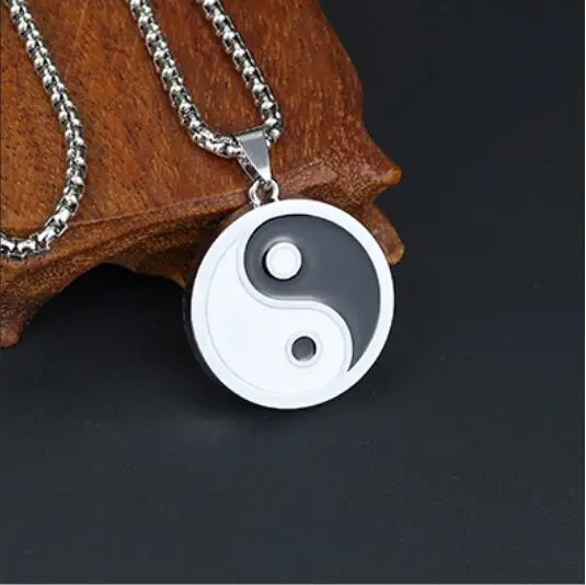 Tai   Gossip Men's Necklace