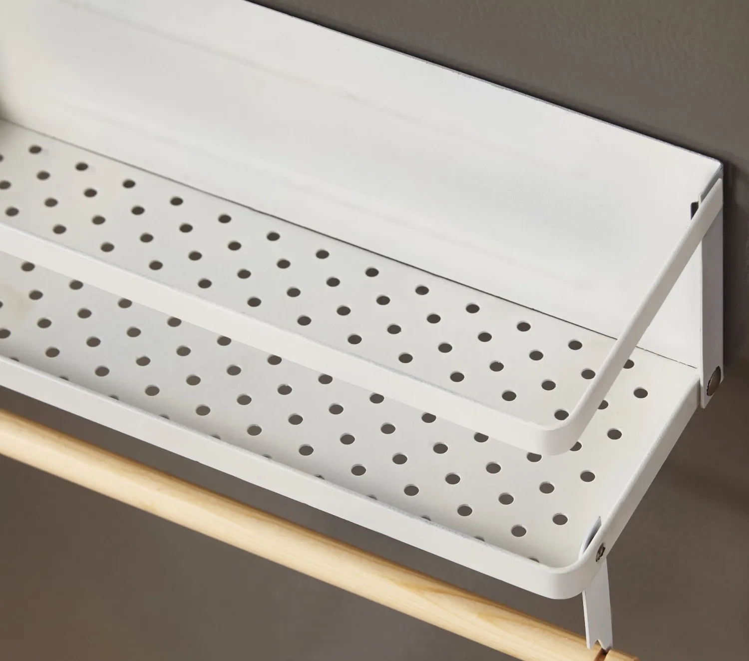 Folding single-layer refrigerator shelf