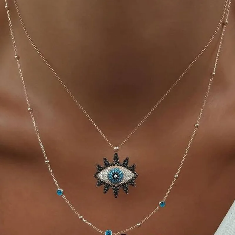 Fashion Retro Diamond Devil's Eye Necklace