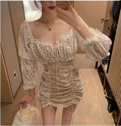 Lady Lace dress