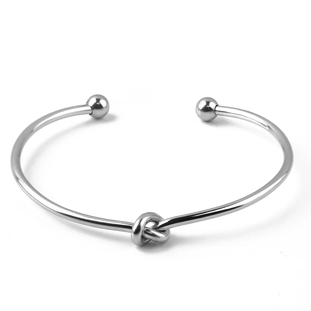 Knotted single line bracelet