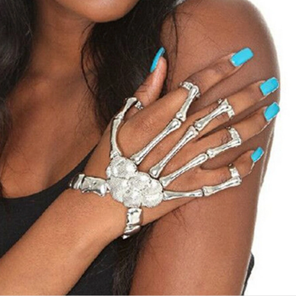 Stylish Skeleton Skull Hand Talon Finger Bone Slave Bracelet Alloy Wristbands Pulseiras Bangle Wrist Chain for Women