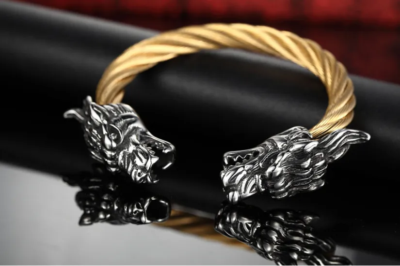 Wire bracelet